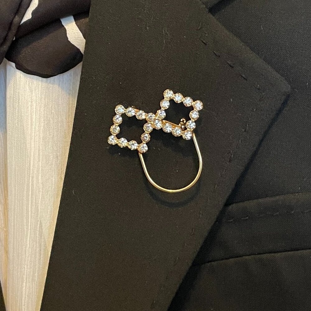 Diamond Shaped Brooch/Lapel Pin